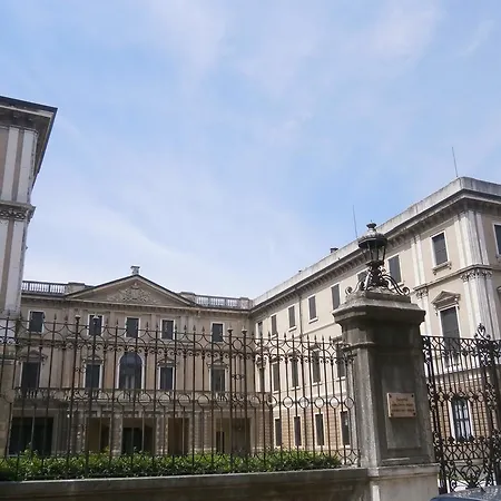Romeo's Guest house